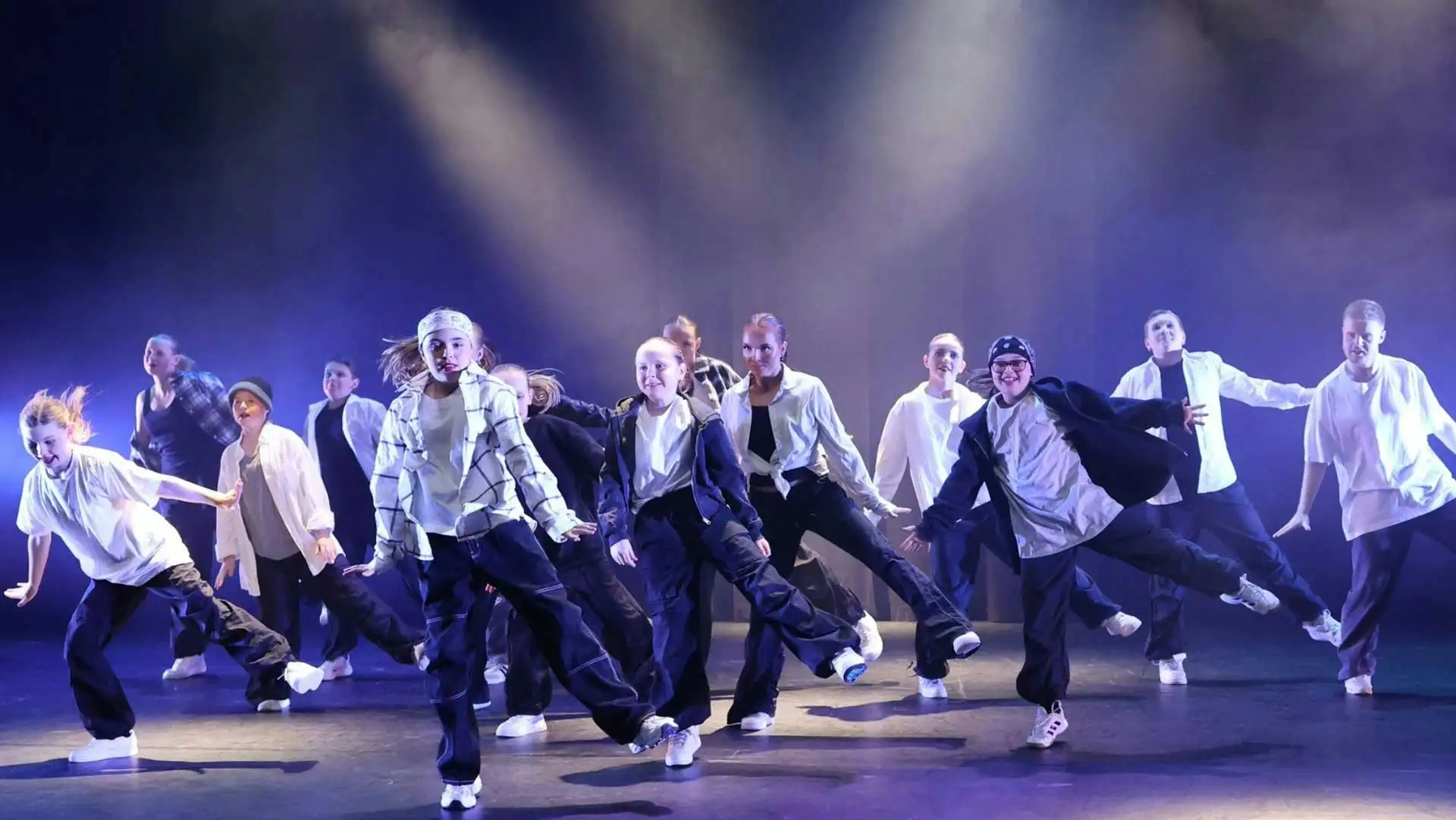 Nyttårsforestillingen 2025 – Danseklubben Studio 1 - Kjøp